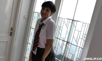 Nude Lara vigorously impales her trimmed fanny on a hard dong